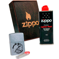 Фото Подарочный набор Zippo Зажигалка 207 Риболовля CLASSIC street chrome + Коробка + Бензин 3141 + Кремни 2406