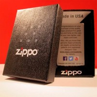 Зажигалка Zippo Red Brick Zippo Logo 49844 ZL